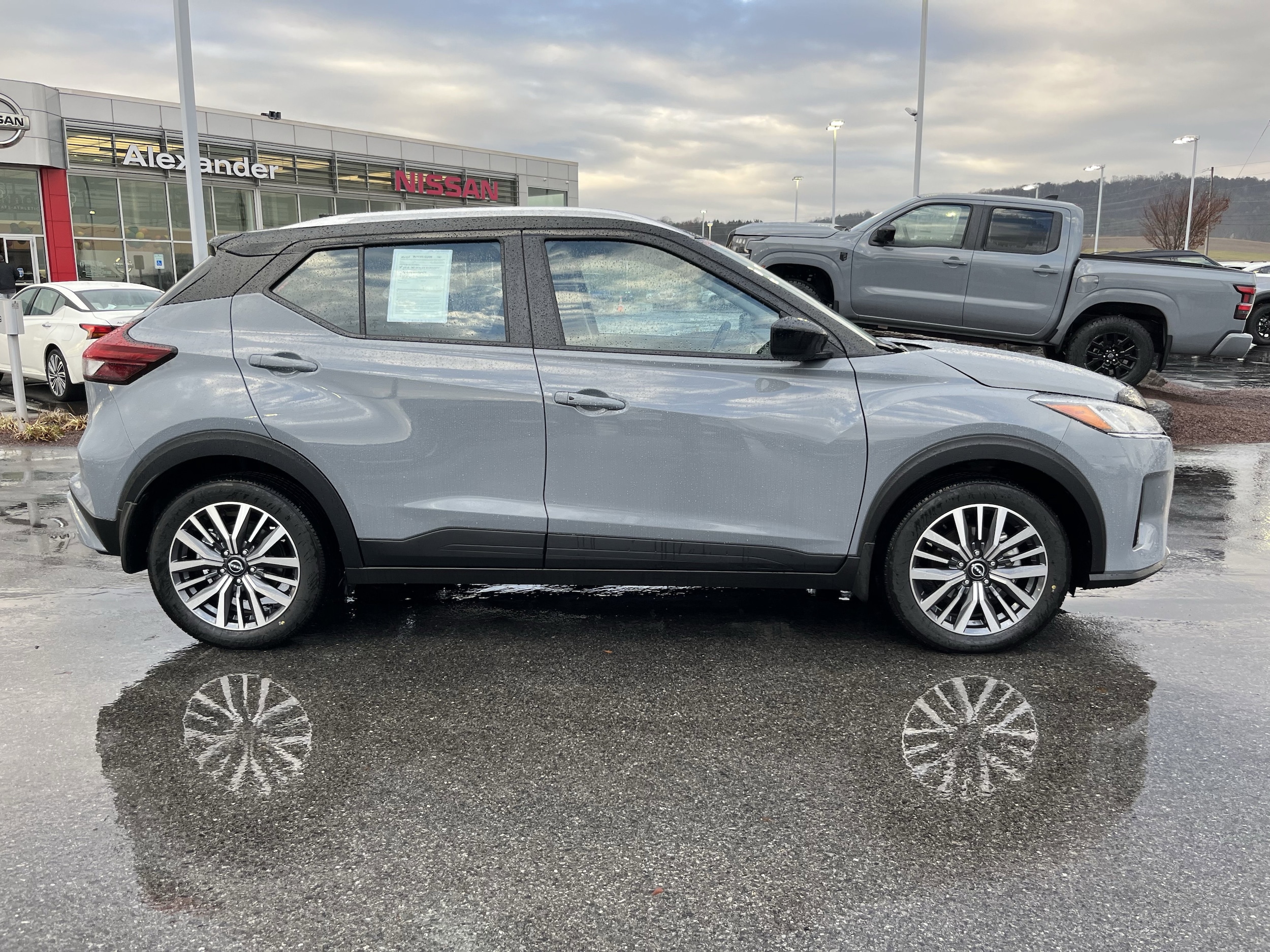 Used 2024 Nissan Kicks SV with VIN 3N1CP5CV5RL521022 for sale in Montoursville, PA