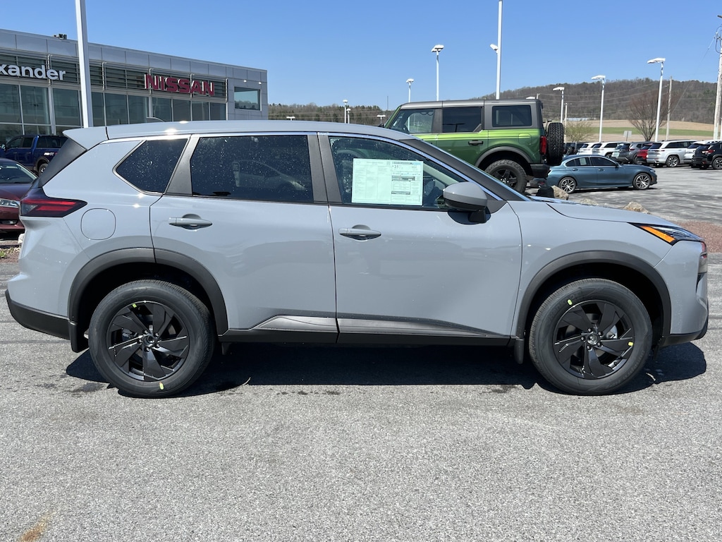 New 2026 Nissan Rogue SV SUV