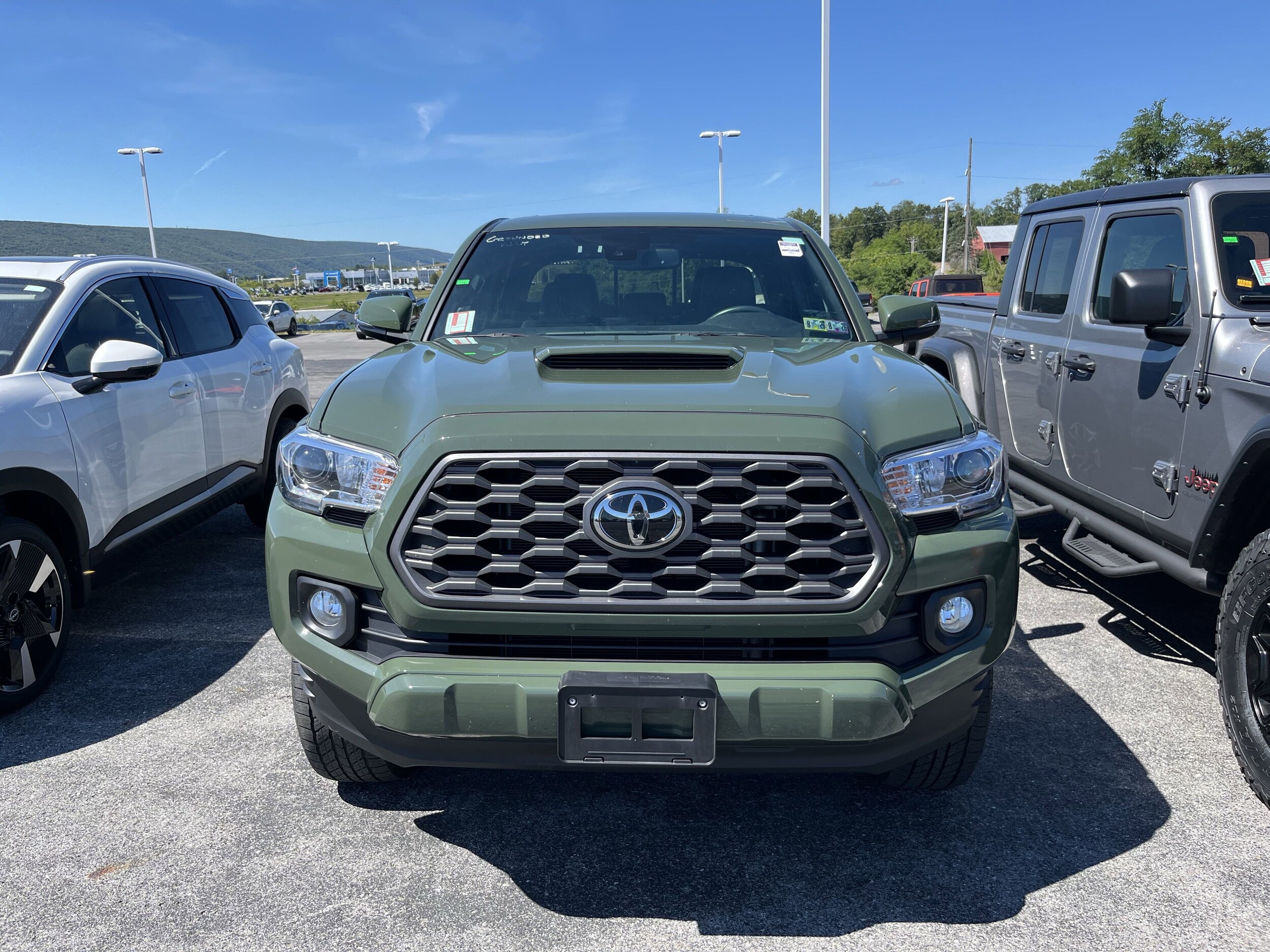 2022 Toyota Tacoma 4x4 TRD Sport Double Cab V6 photo 2
