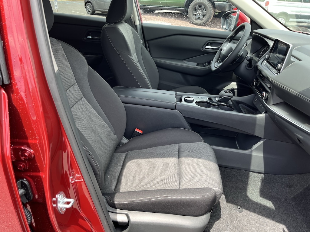 New 2026 Nissan Rogue SV SUV