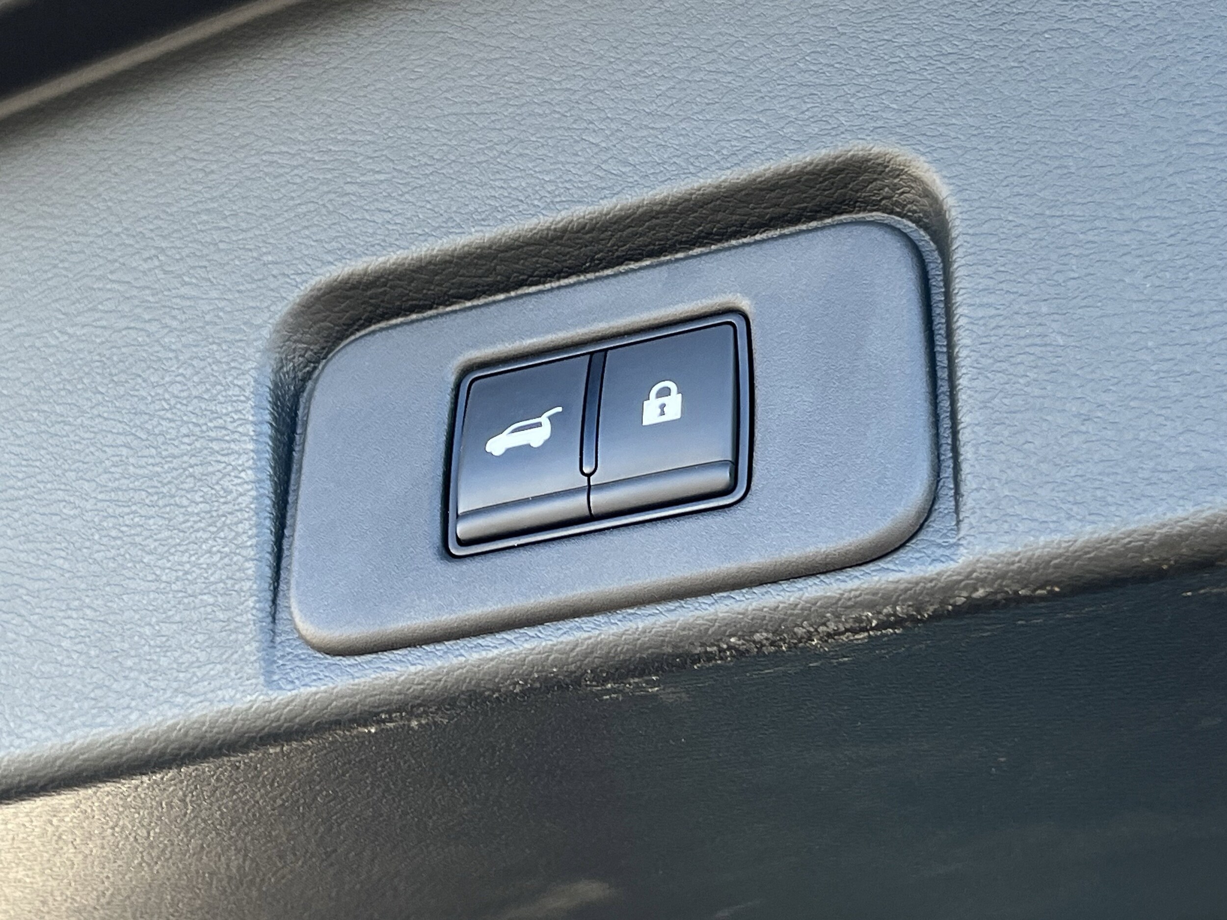 2024 Nissan Rogue AWD Platinum photo 4