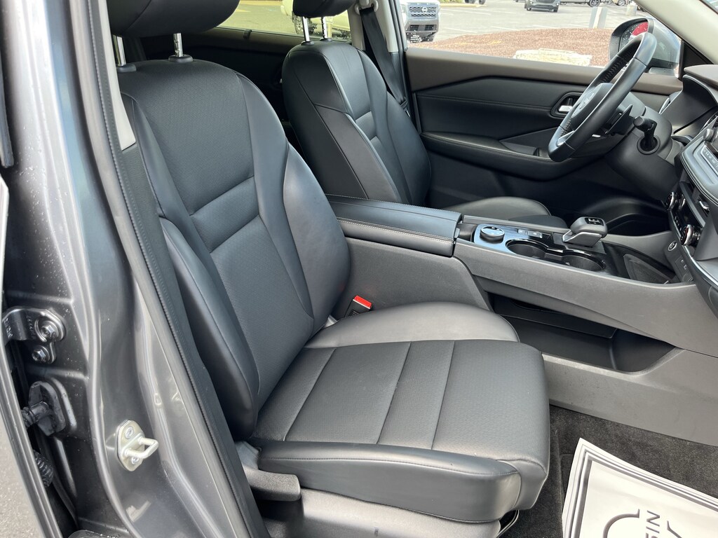 Used 2023 Nissan Rogue SV SUV