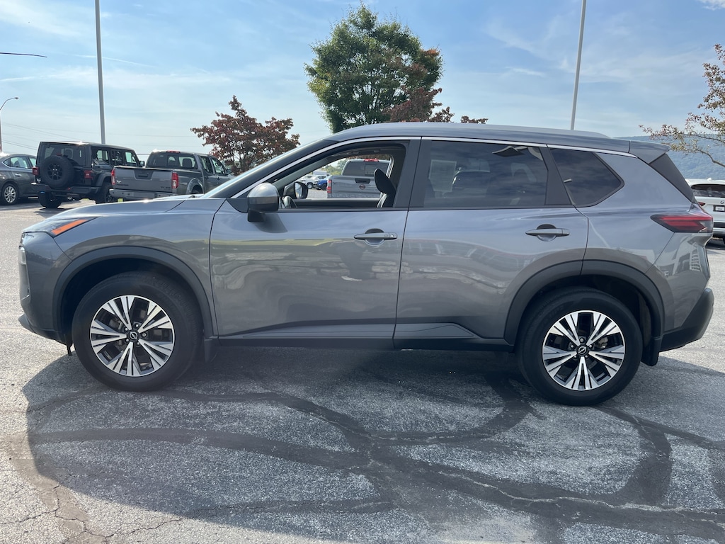 Used 2023 Nissan Rogue SV SUV