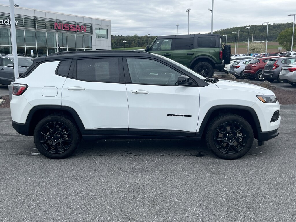 Used 2024 Jeep Compass Latitude SUV