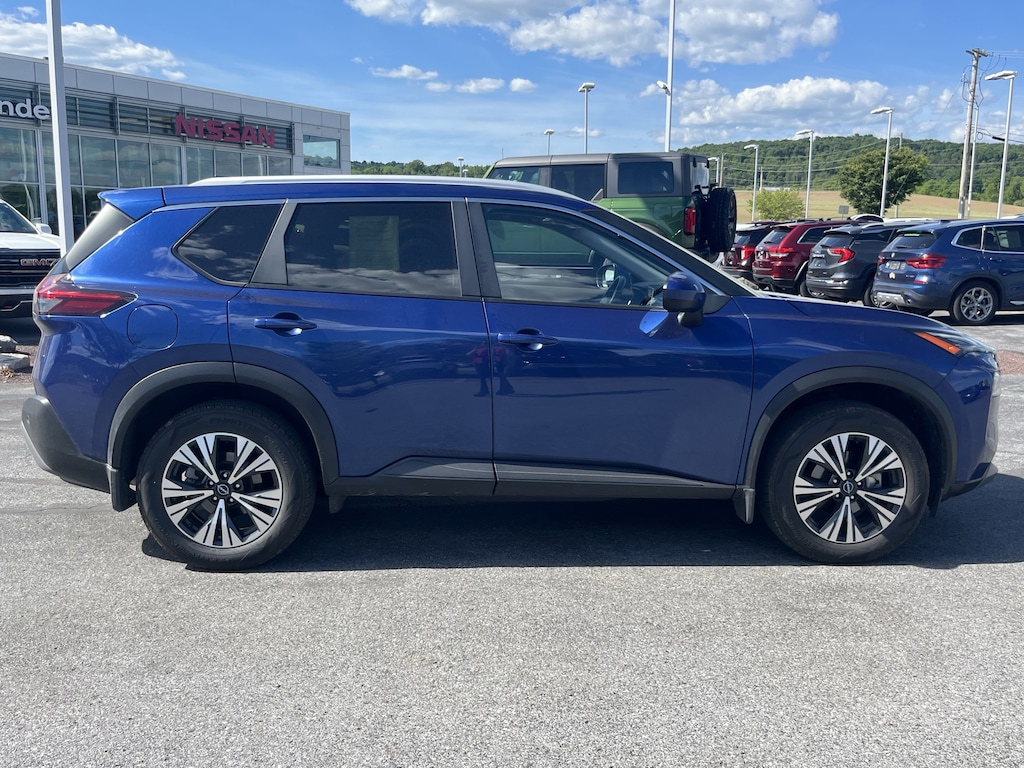 Used 2023 Nissan Rogue SV SUV