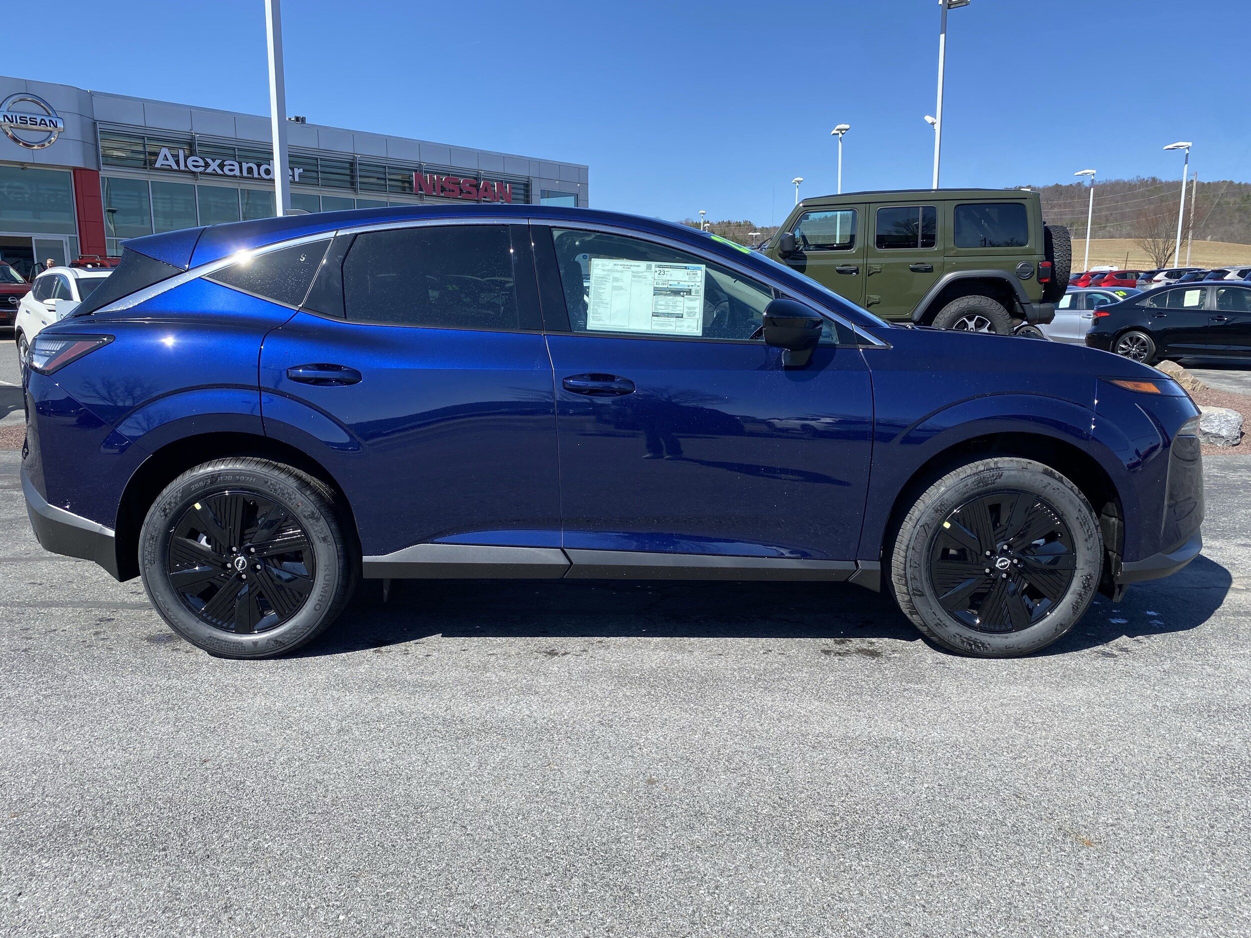 2025 Nissan Murano SV photo 2
