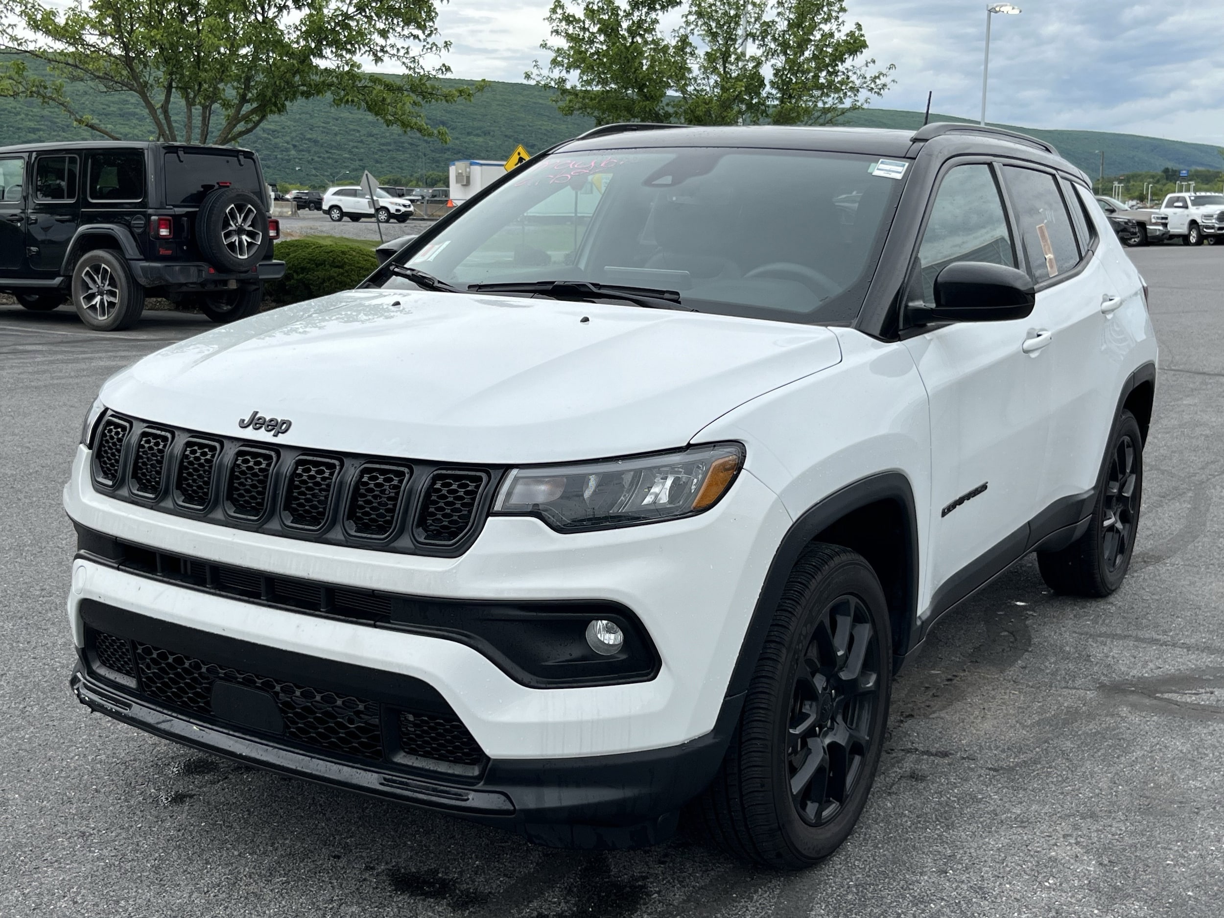 2023 Jeep Compass Altitude 4X4's photo