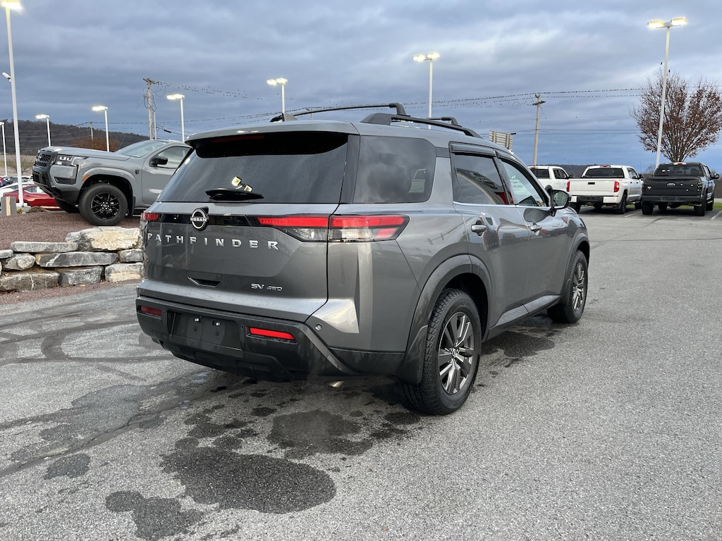 Used 2022 Nissan Pathfinder SV SUV