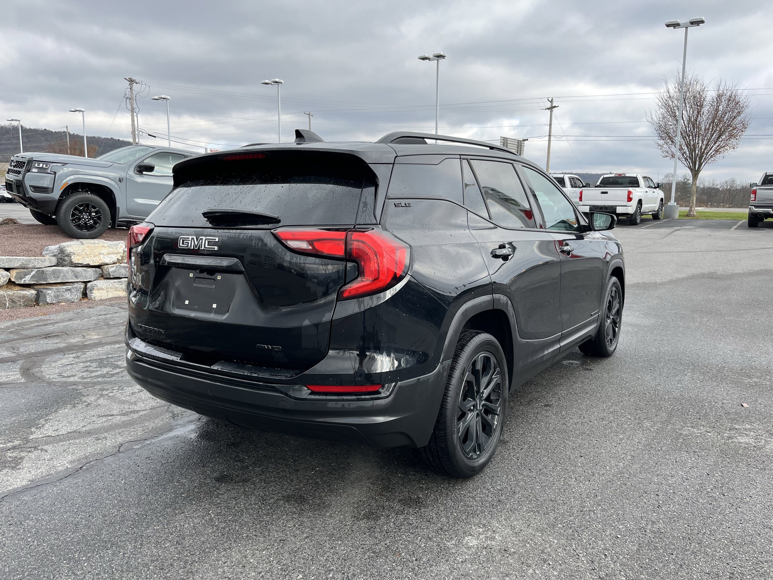 2020 Gmc Terrain SLE photo 3