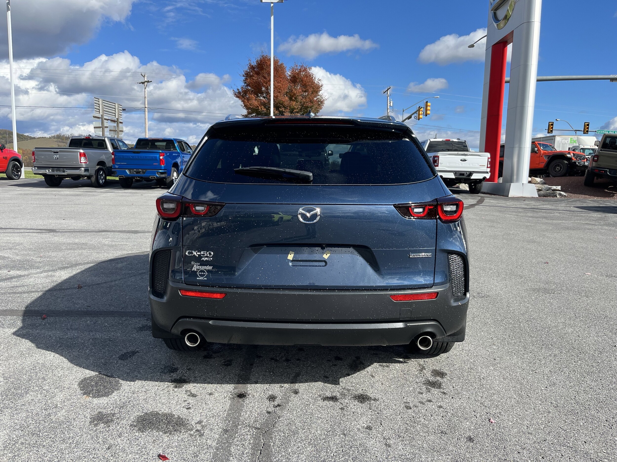 2025 Mazda CX-50 2.5 S Premium photo 2