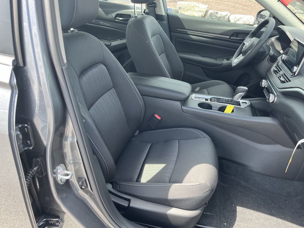 New 2026 Nissan Altima SV Sedan