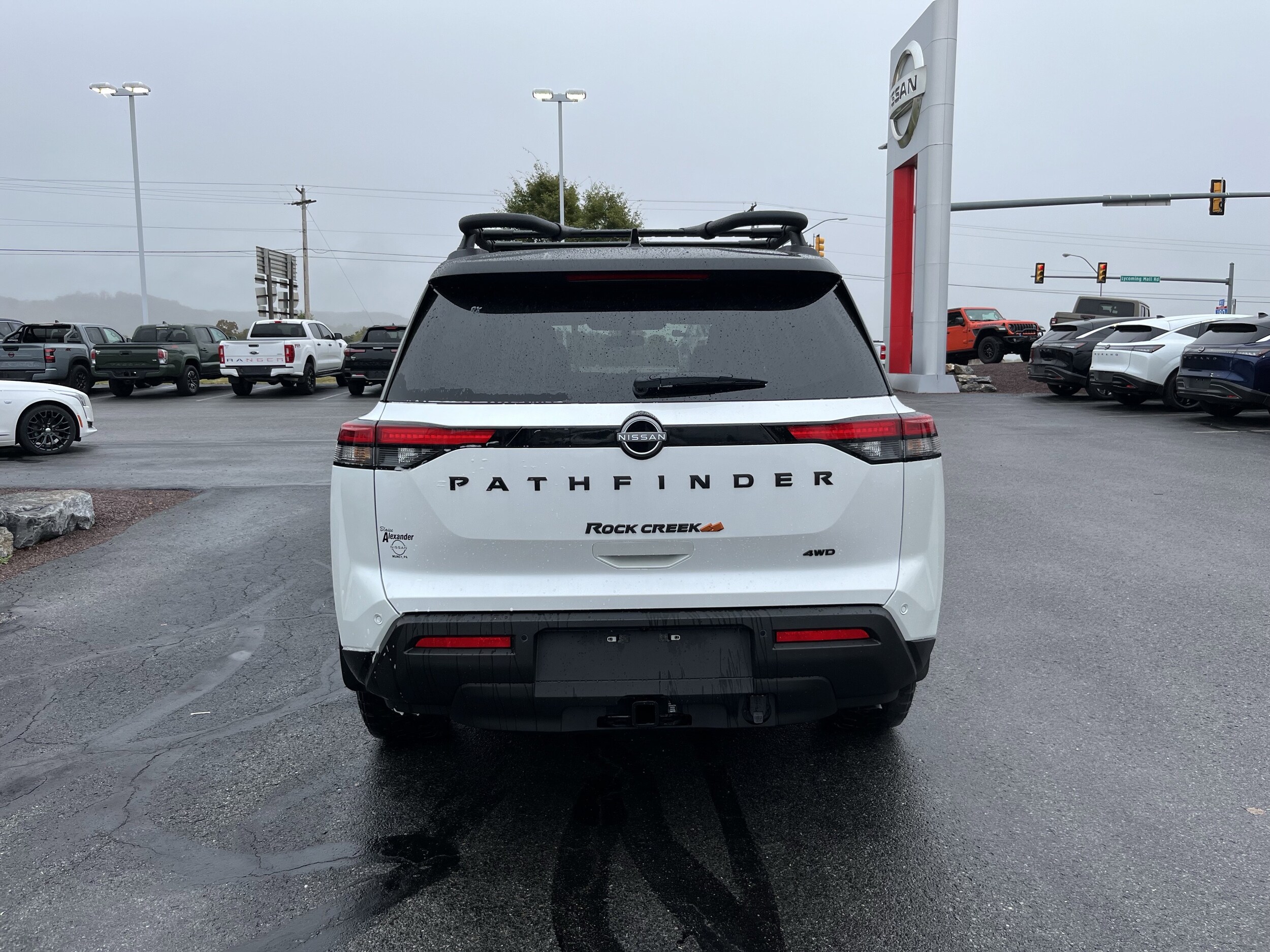 2025 Nissan Pathfinder Rock Creek photo 3