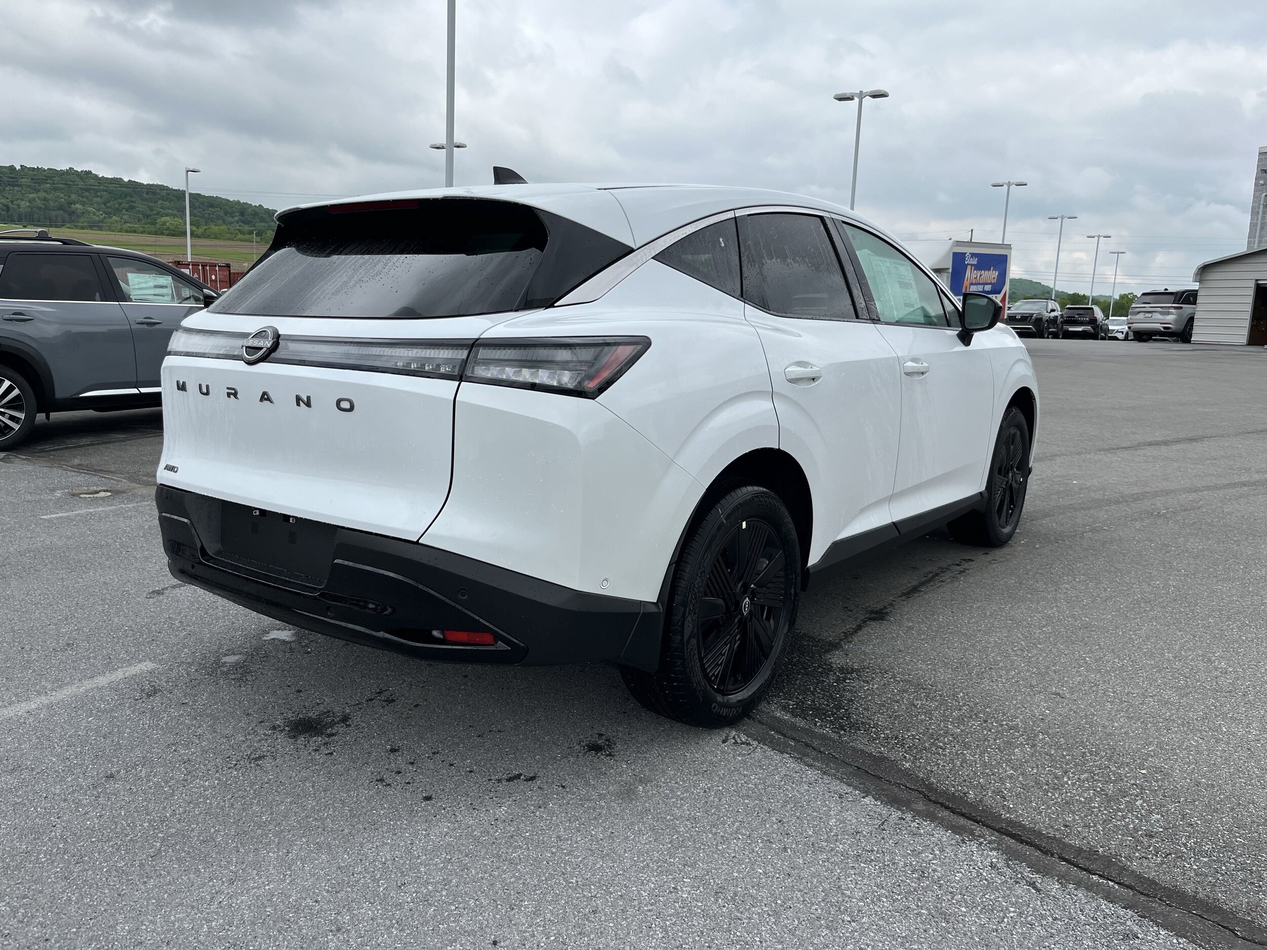 2025 Nissan Murano SV photo 3
