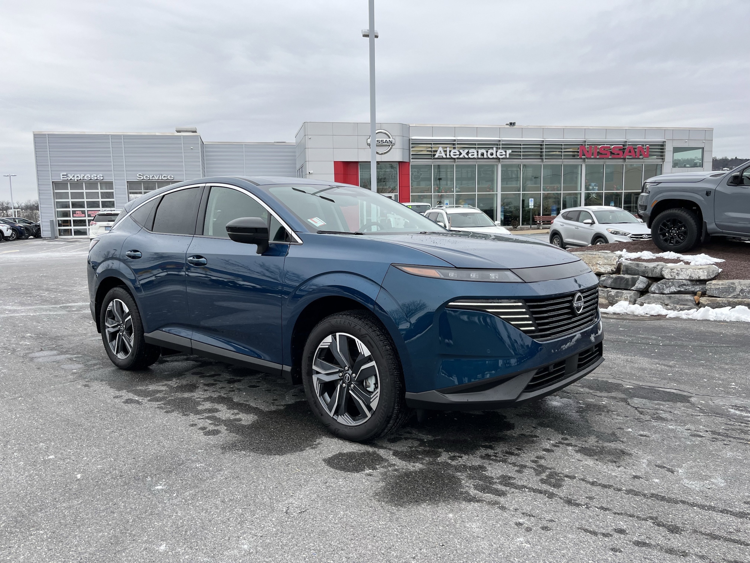 2025 Nissan Murano SL's photo