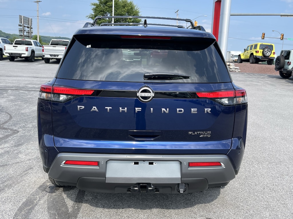New 2026 Nissan Pathfinder Platinum SUV