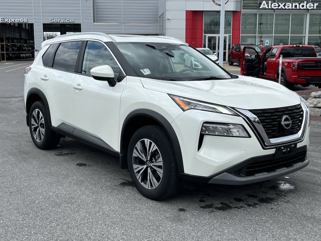 Used 2023 Nissan Rogue SV SUV