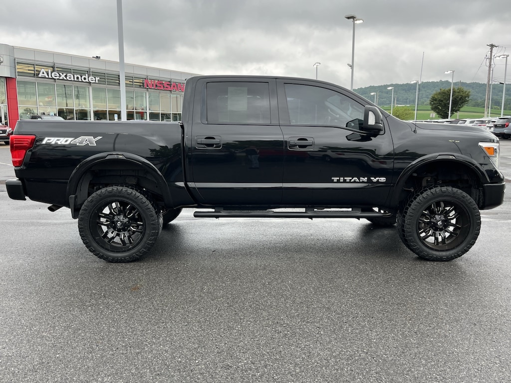 Used 2019 Nissan Titan PRO-4X Truck Crew Cab
