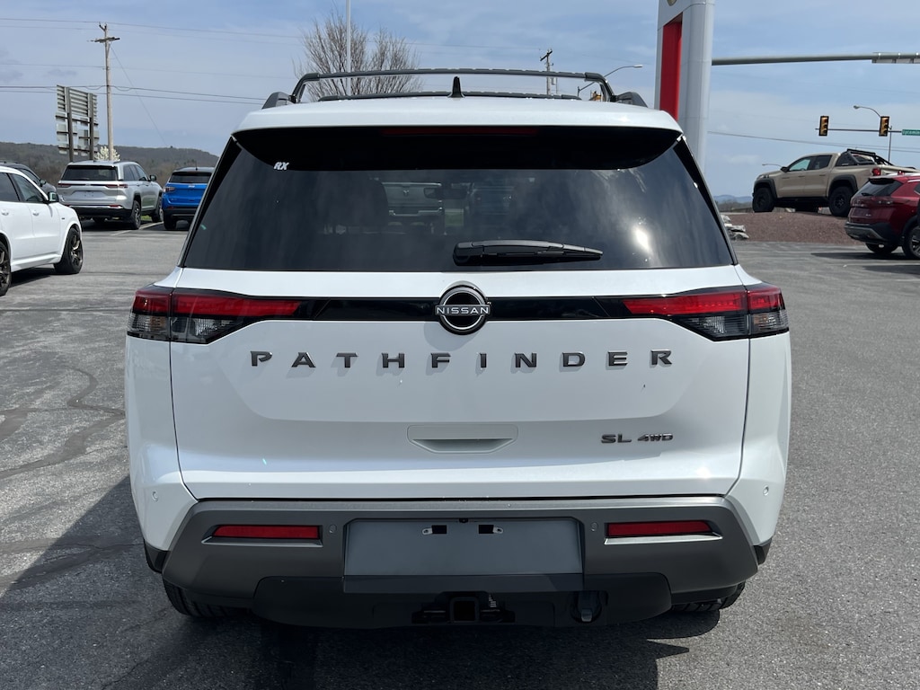 New 2026 Nissan Pathfinder SL SUV