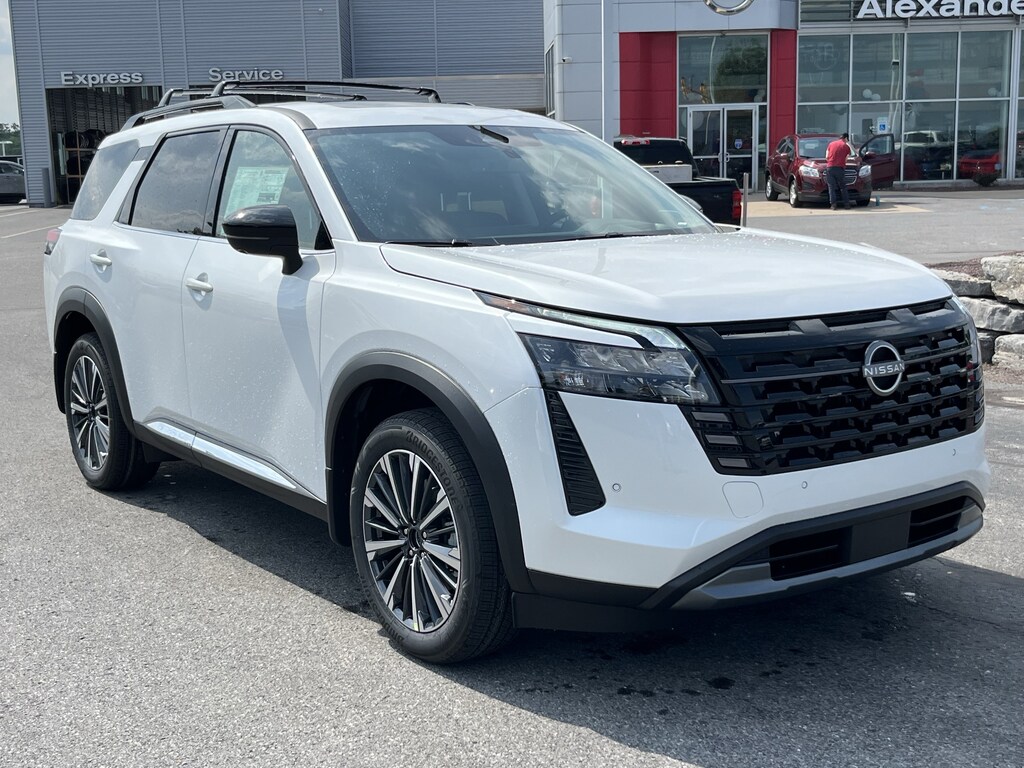 New 2026 Nissan Pathfinder Platinum SUV