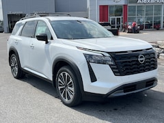 2026 Nissan Pathfinder Platinum SUV