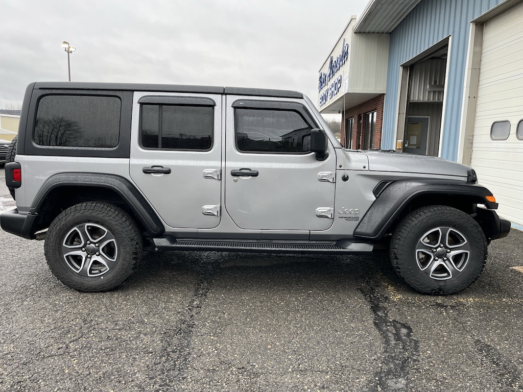 Used 2018 Jeep Wrangler Unlimited Sport 4x4 SUV
