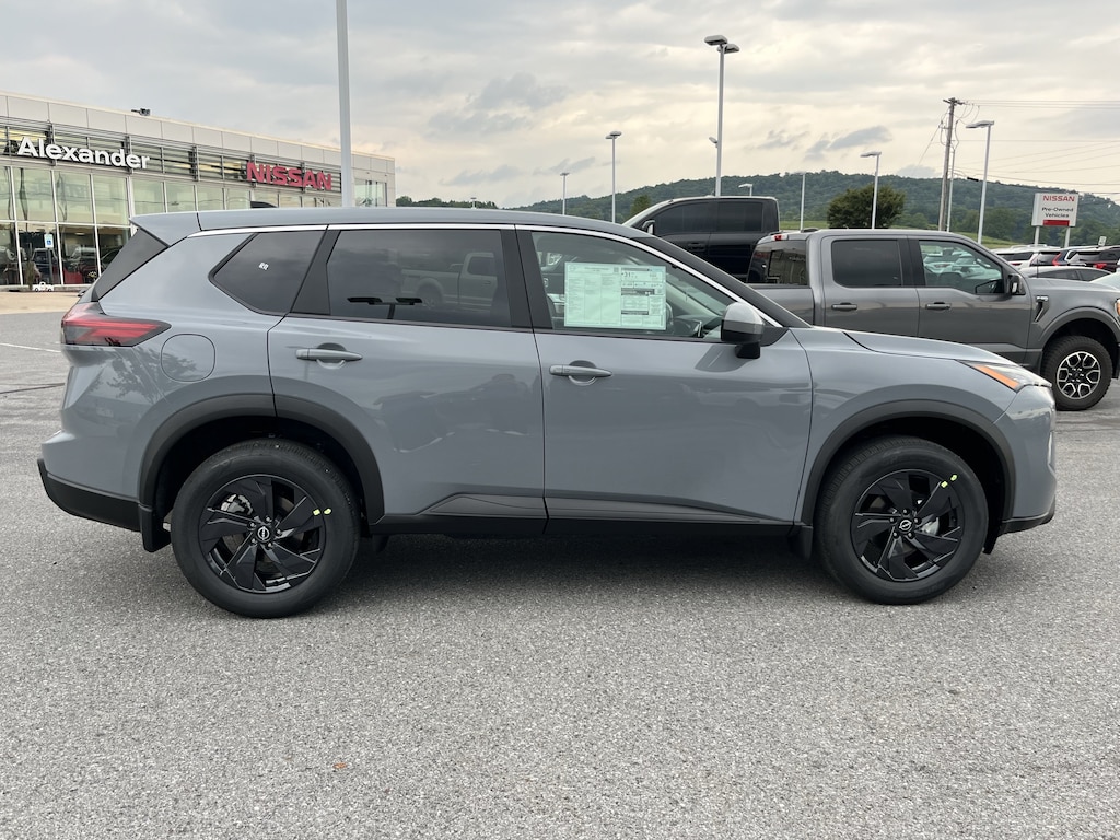 New 2026 Nissan Rogue SV SUV