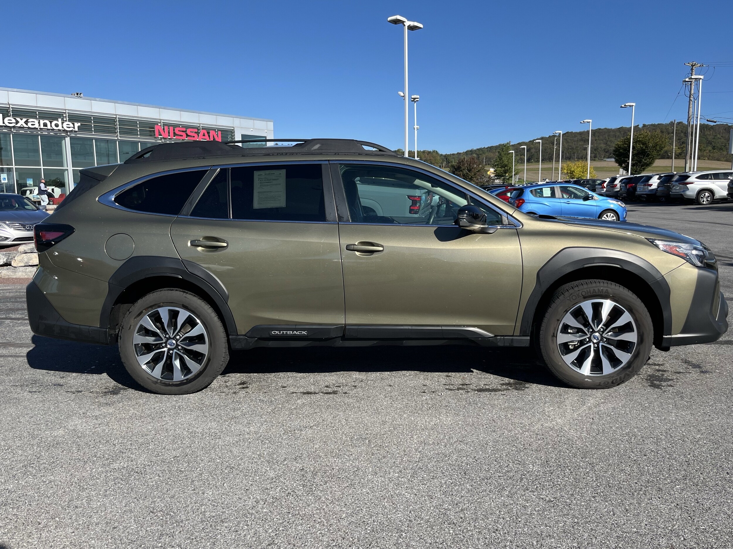 2023 Subaru Outback Limited photo 2