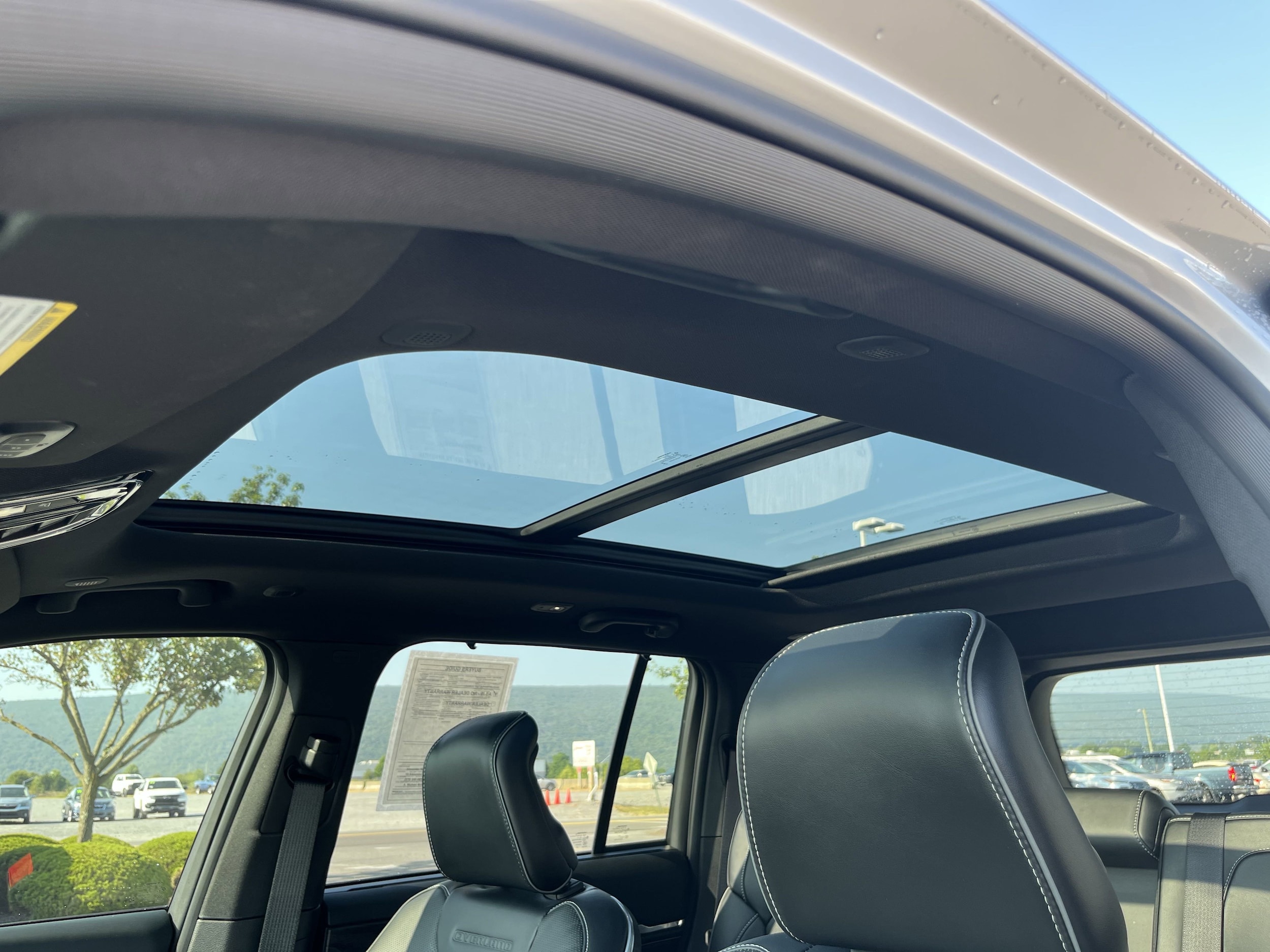2024 Jeep Grand Cherokee Overland 4xe - Photo 19