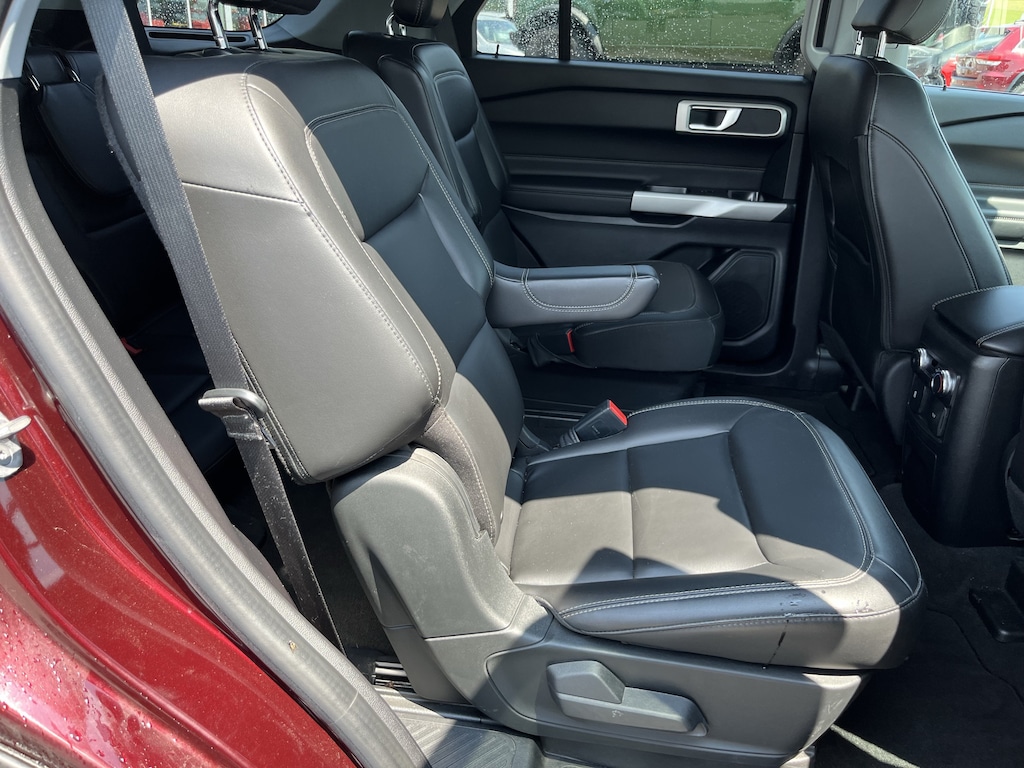 Used 2022 Ford Explorer XLT SUV