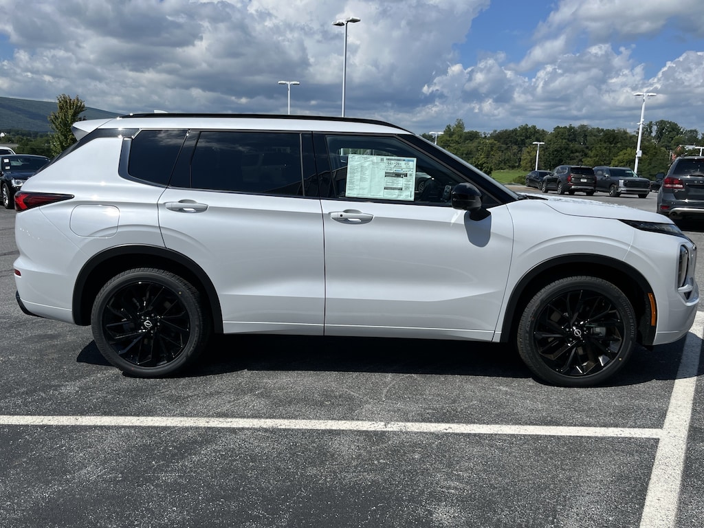 New 2026 Nissan Rogue Plug-In Hybrid Platinum SUV