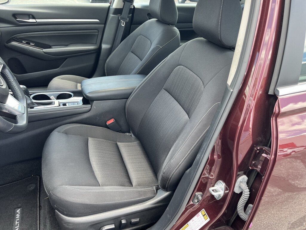 Used 2023 Nissan Altima 2.5 SV Sedan
