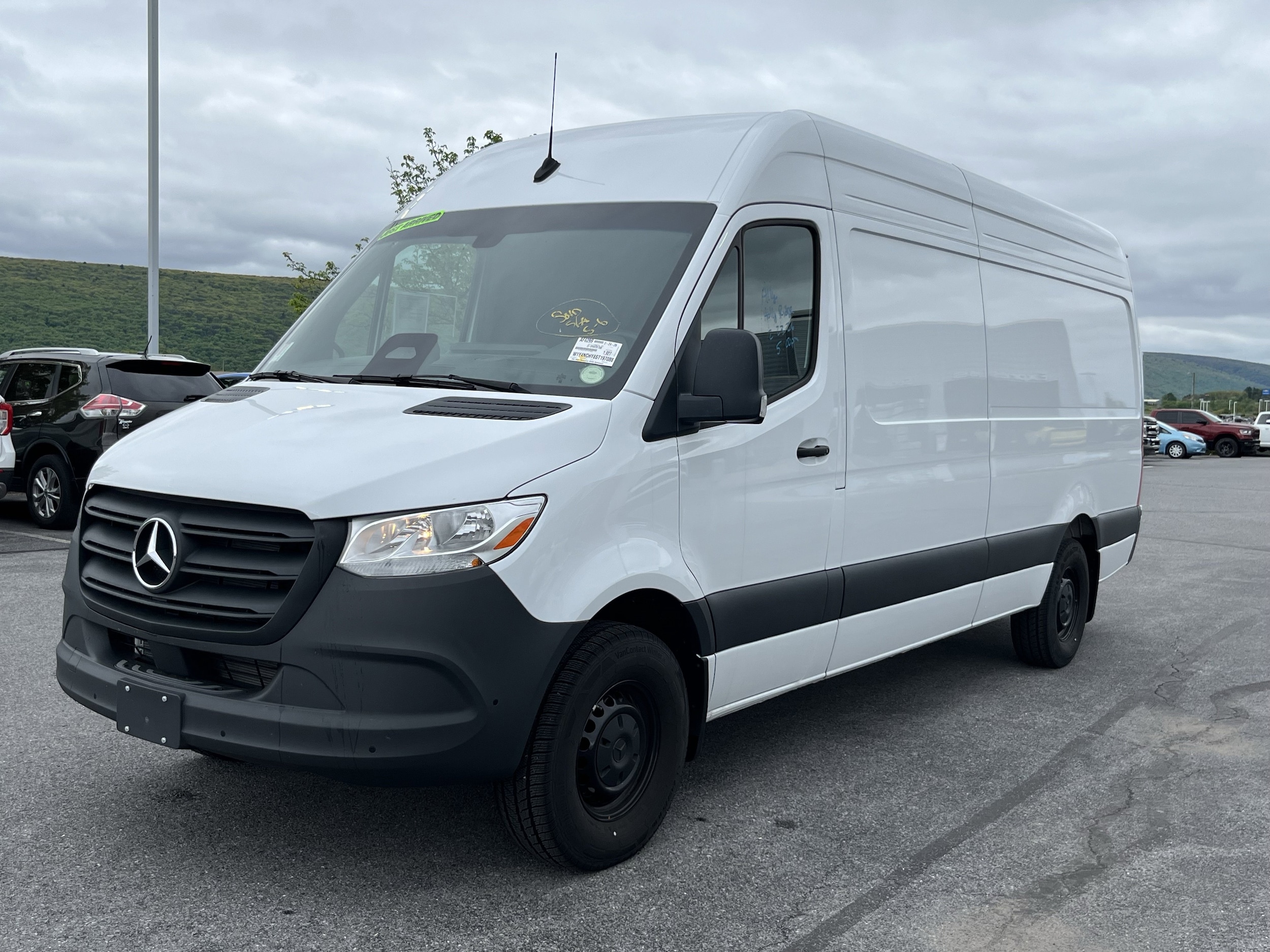 2025 Mercedes-Benz Sprinter 2500 170 WB HO High Roof's photo