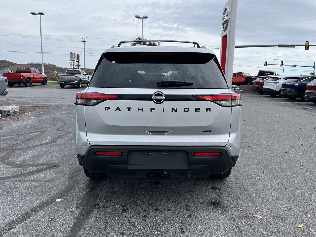 New 2025 Nissan Pathfinder SV SUV