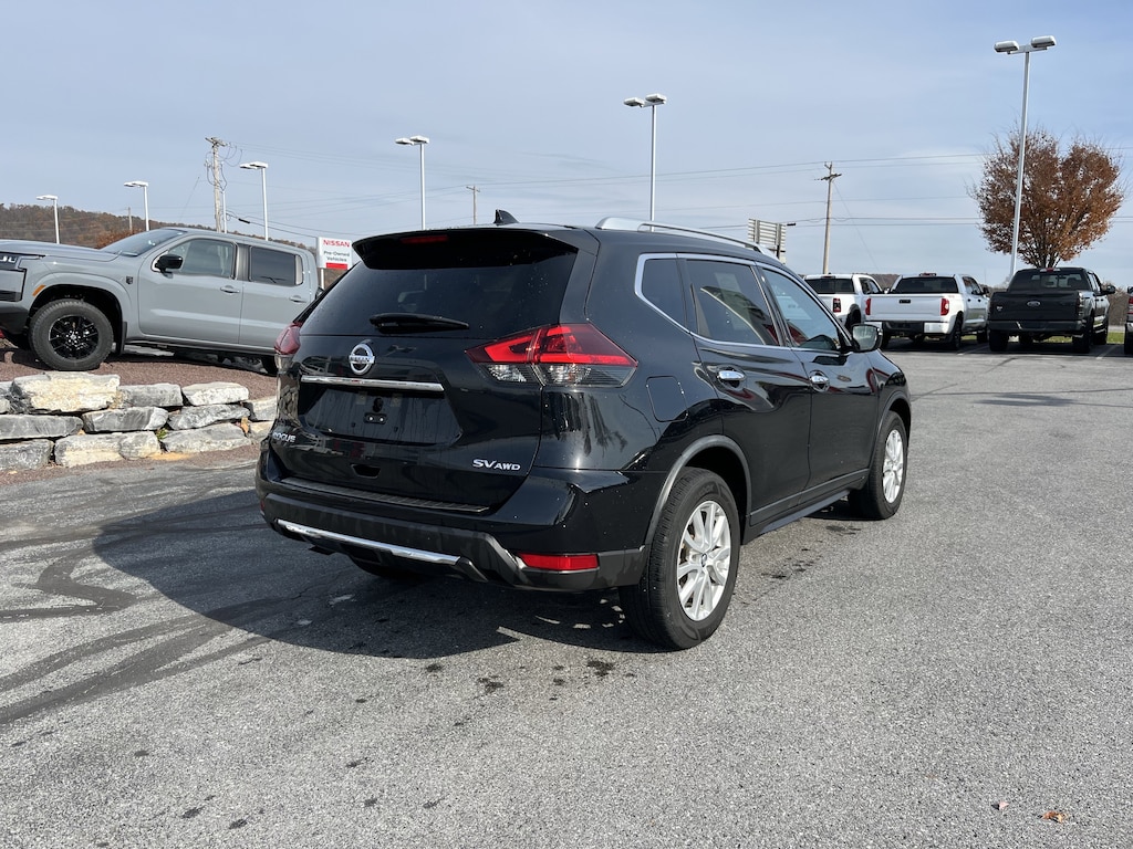 Used 2018 Nissan Rogue SV SUV