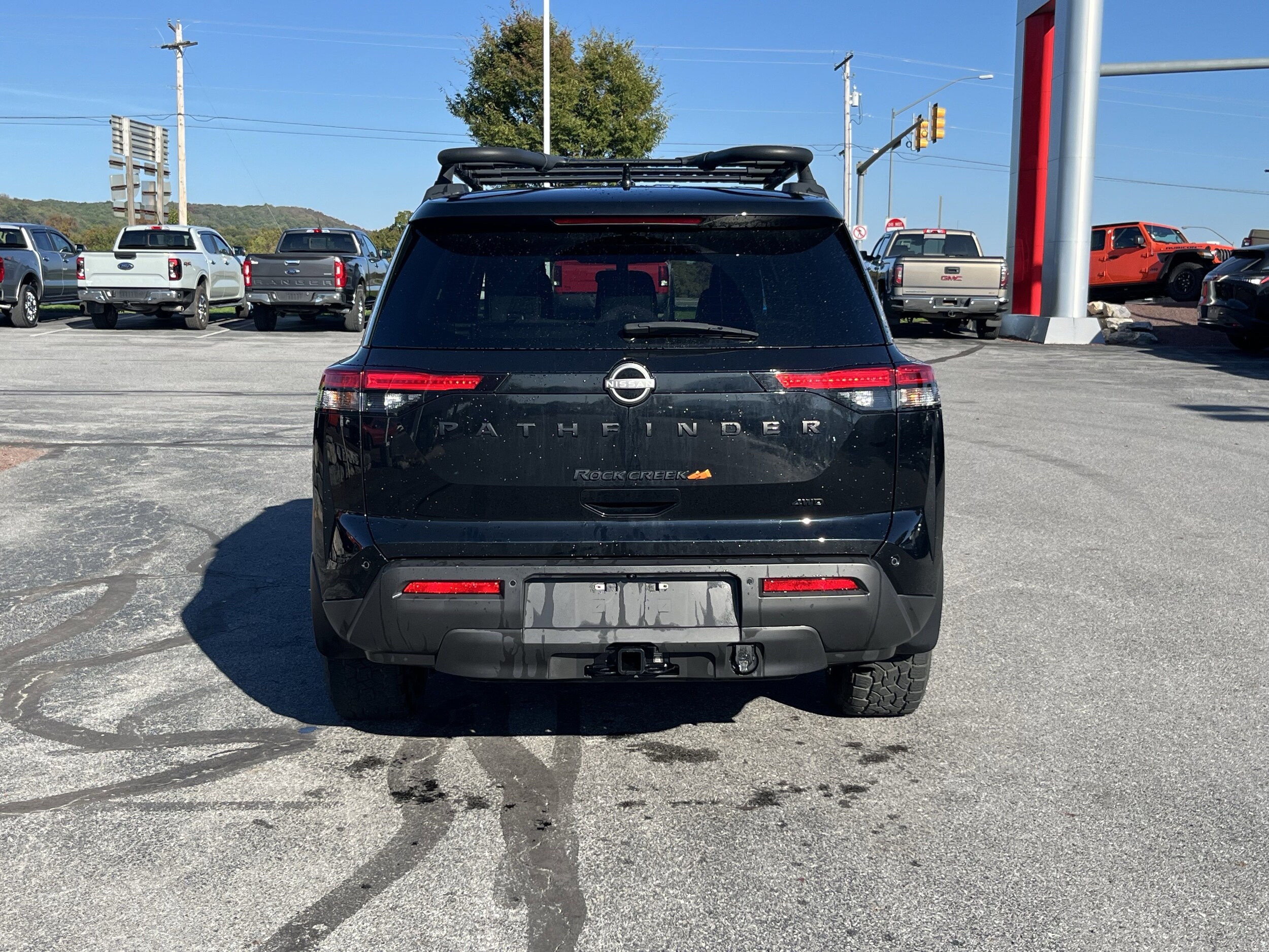 2024 Nissan Pathfinder Rock Creek photo 3