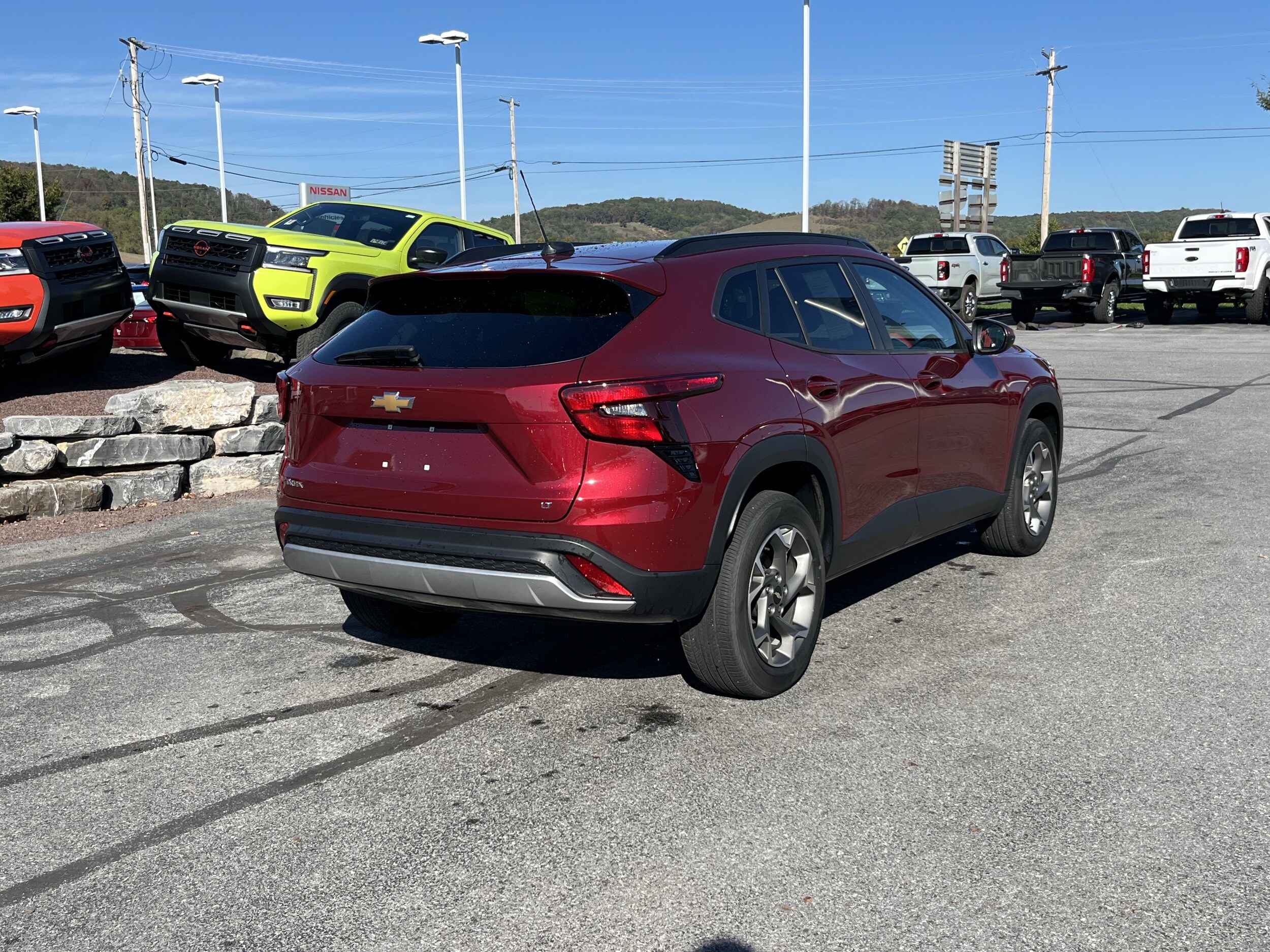 2024 Chevrolet Trax LT photo 2