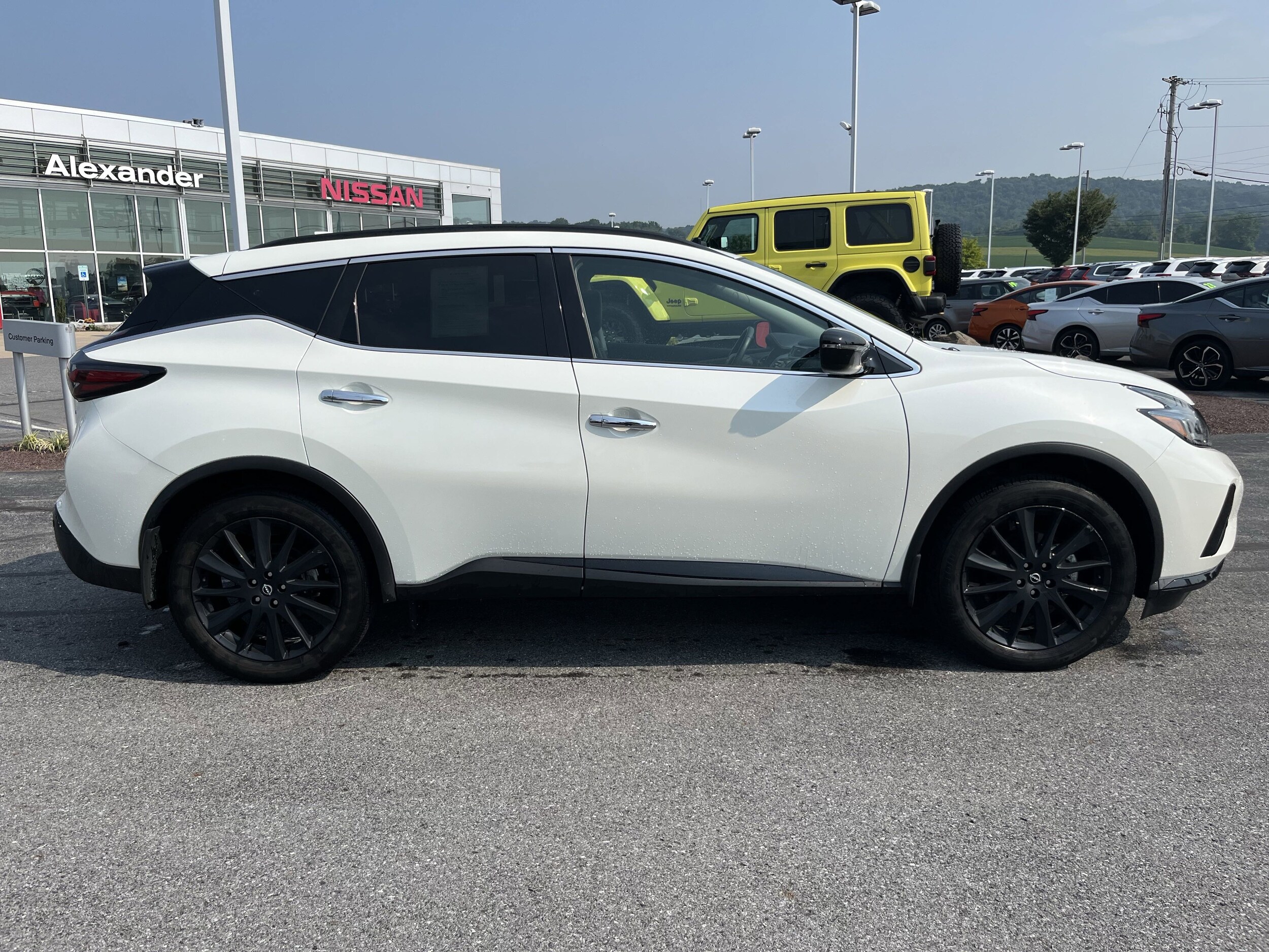 2024 Nissan Murano SV photo 2