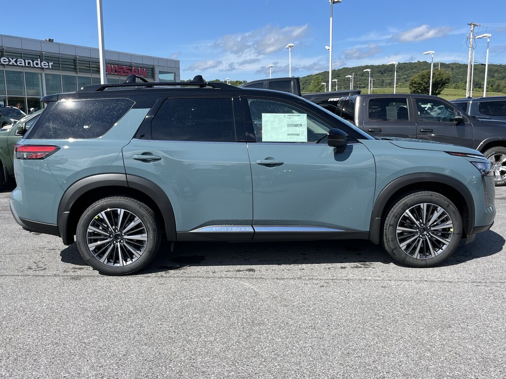 New 2026 Nissan Pathfinder Platinum SUV