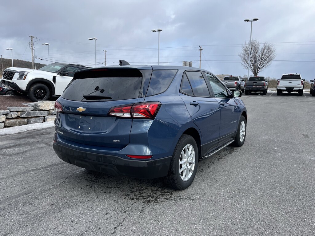 Used 2024 Chevrolet Equinox LS w/1LS SUV