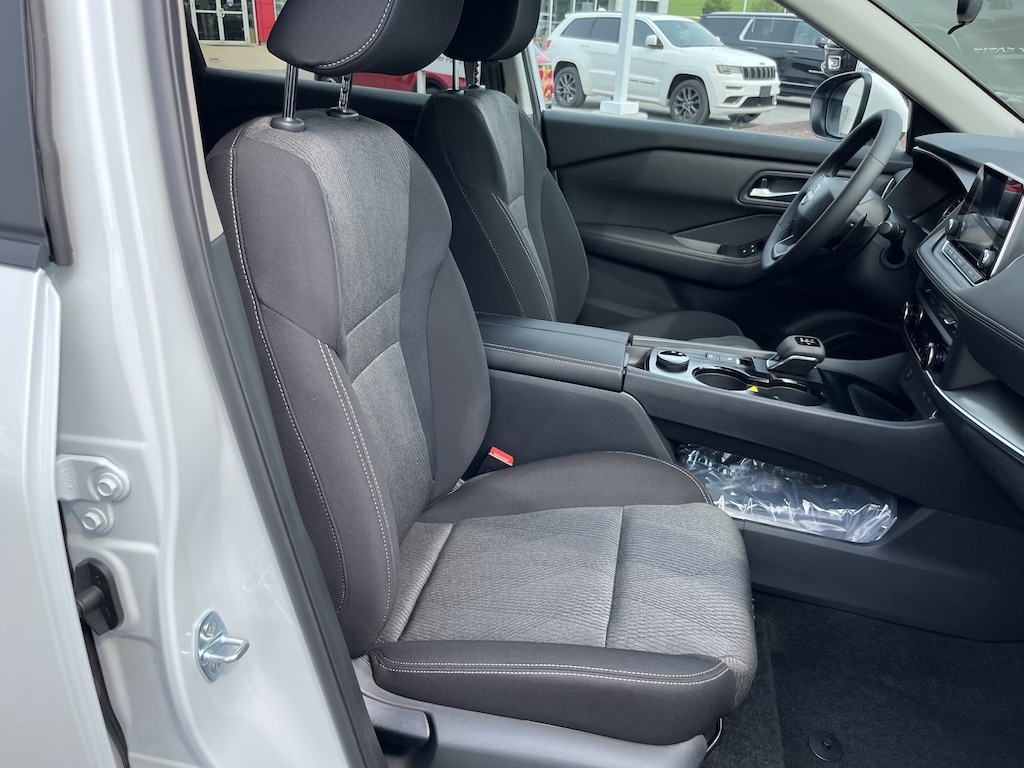 New 2026 Nissan Rogue SV SUV