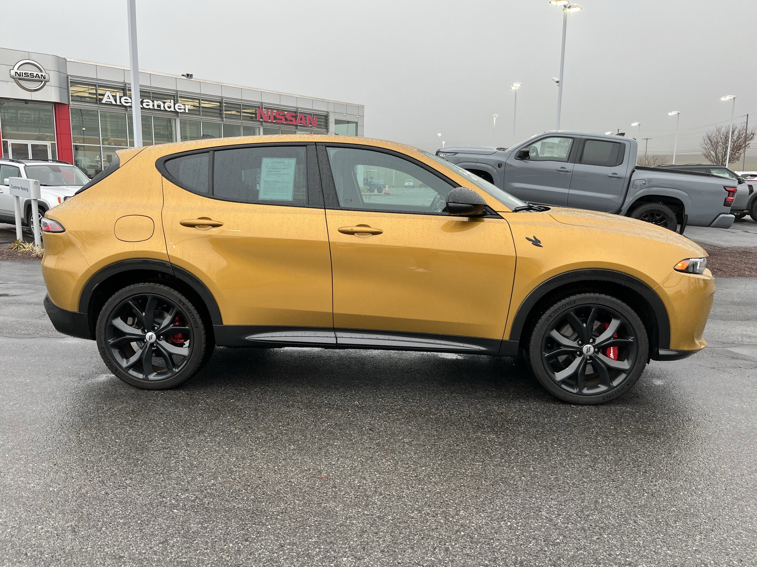 2024 Dodge Hornet R/T photo 2