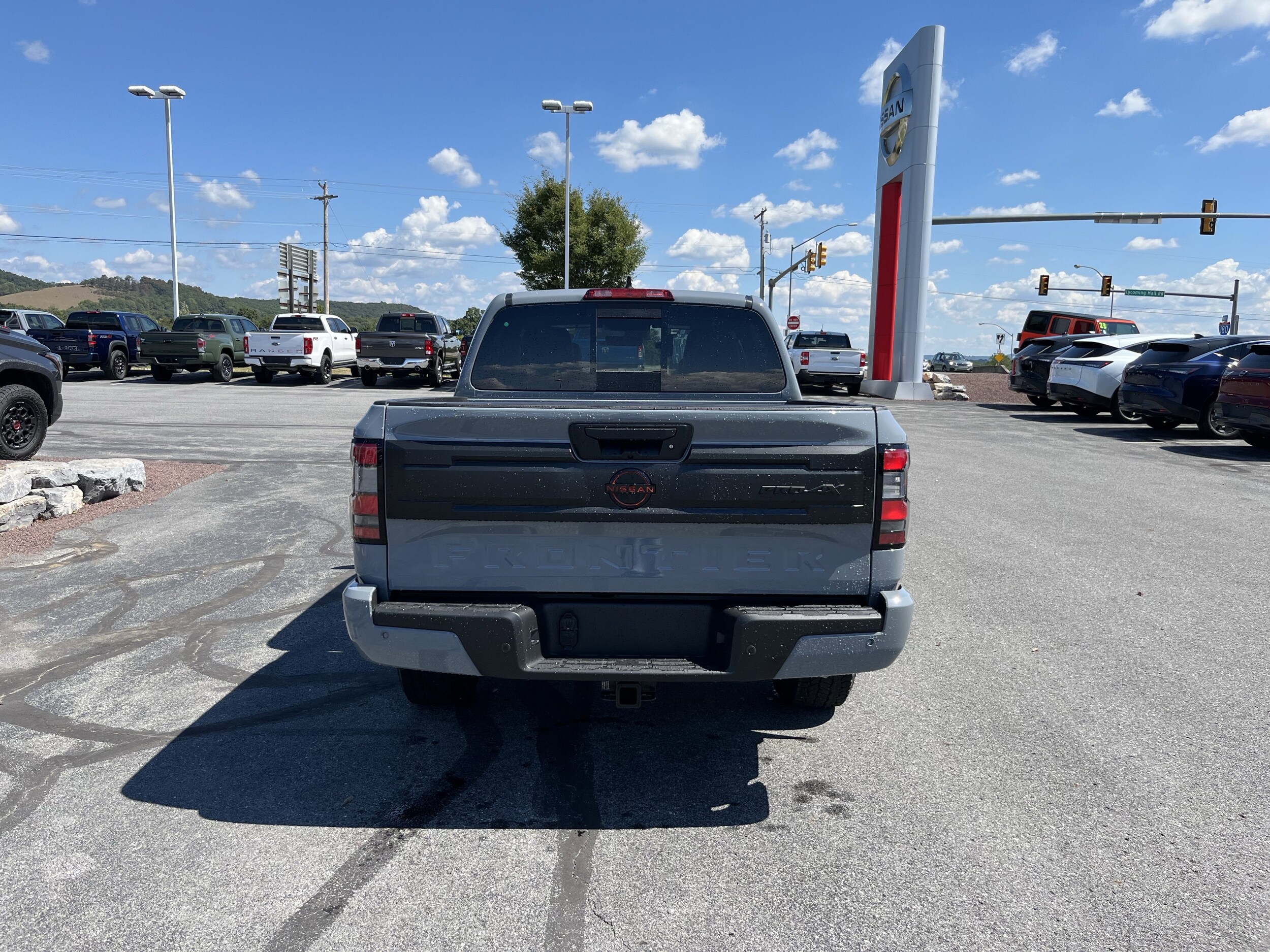 2025 Nissan Frontier PRO-4X photo 4