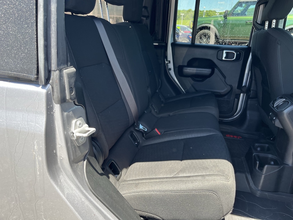 Used 2020 Jeep Gladiator Sport Truck Crew Cab