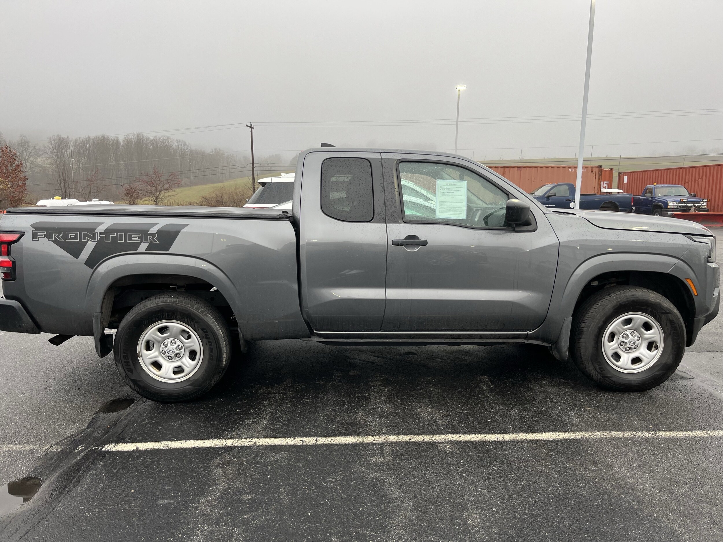 2023 Nissan Frontier King Cab S photo 2