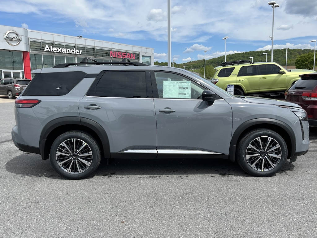 New 2026 Nissan Pathfinder Platinum SUV