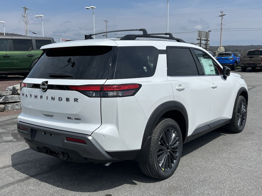 New 2026 Nissan Pathfinder SL SUV