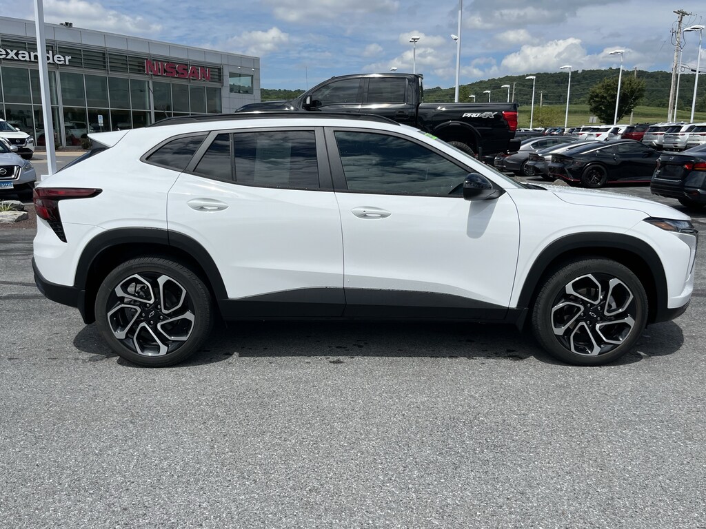 Used 2026 Chevrolet Trax 2RS SUV