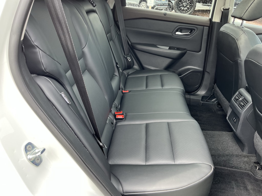 Used 2023 Nissan Rogue SV SUV