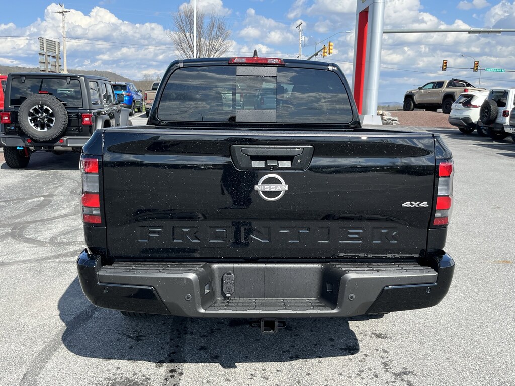 New 2026 Nissan Frontier SV Truck Crew Cab