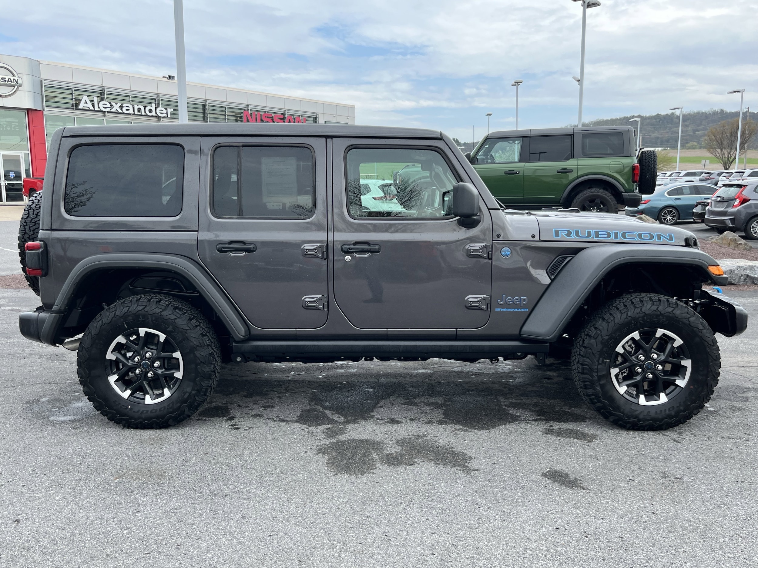Used 2025 Jeep Wrangler 4xe Rubicon 4XE with VIN 1C4RJXR65SW587106 for sale in Montoursville, PA